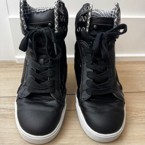 Pastry Pop Tart Grid High Top Sneakers Black Patent Hip Hop Style Women's 7.5 - Picture 6 of 16